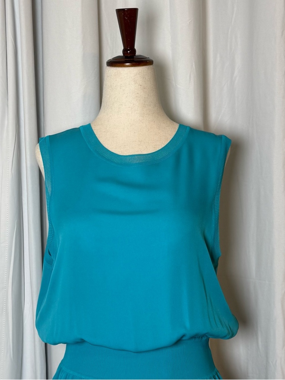 Theory 100% Silk Dress Teal Aqua Blouson Elastic Waist Sleeveless Medium - Picture 4 of 11